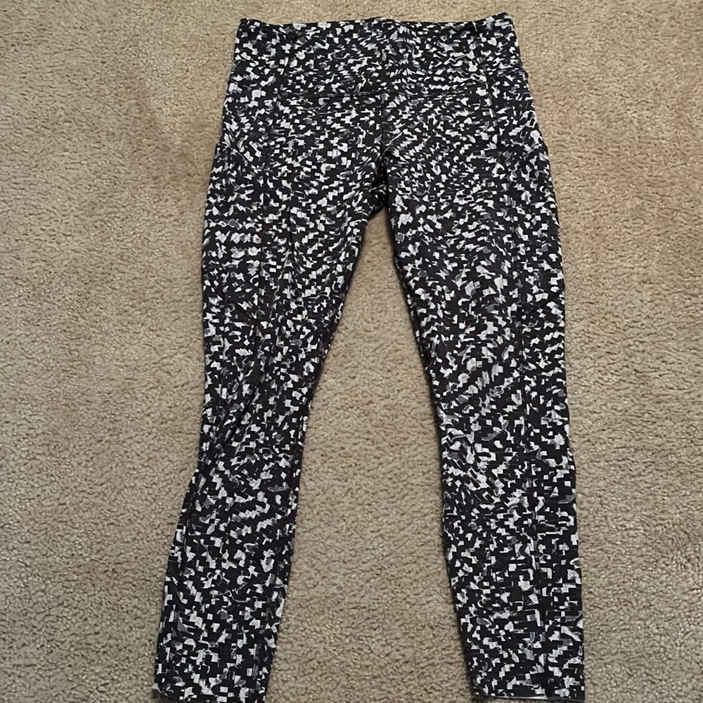 Lululemon fast and free EUC 25” leggings